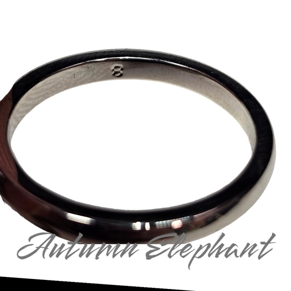 Set of 2 Rings Size 8 - Picture 4 of 7